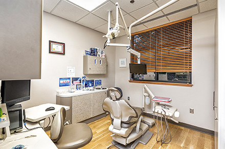 An Examination Room at The Dental Health Group Offices